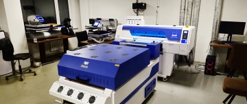 В МОСКОВСКОЙ КОМПАНИИ PRINT&GIFT УСТАНОВЛЕН DTF КОМПЛЕКС ENJOY PRINT 