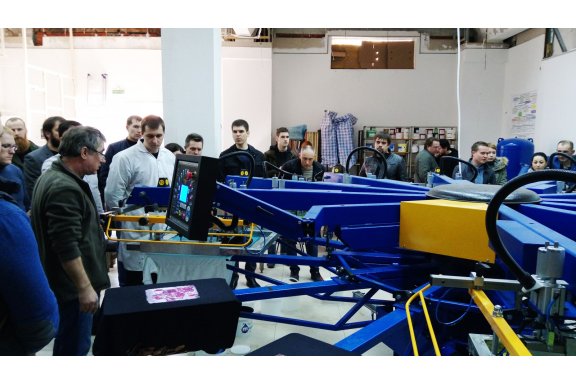 Front/rear screen holders